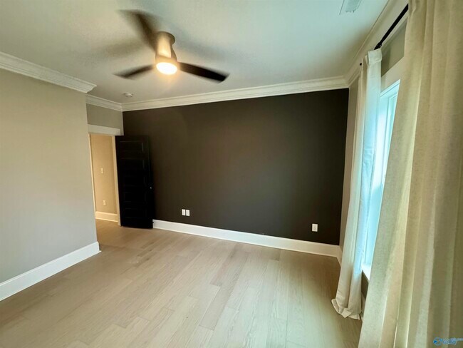 Building Photo - 329 Clift Home Pl Dr