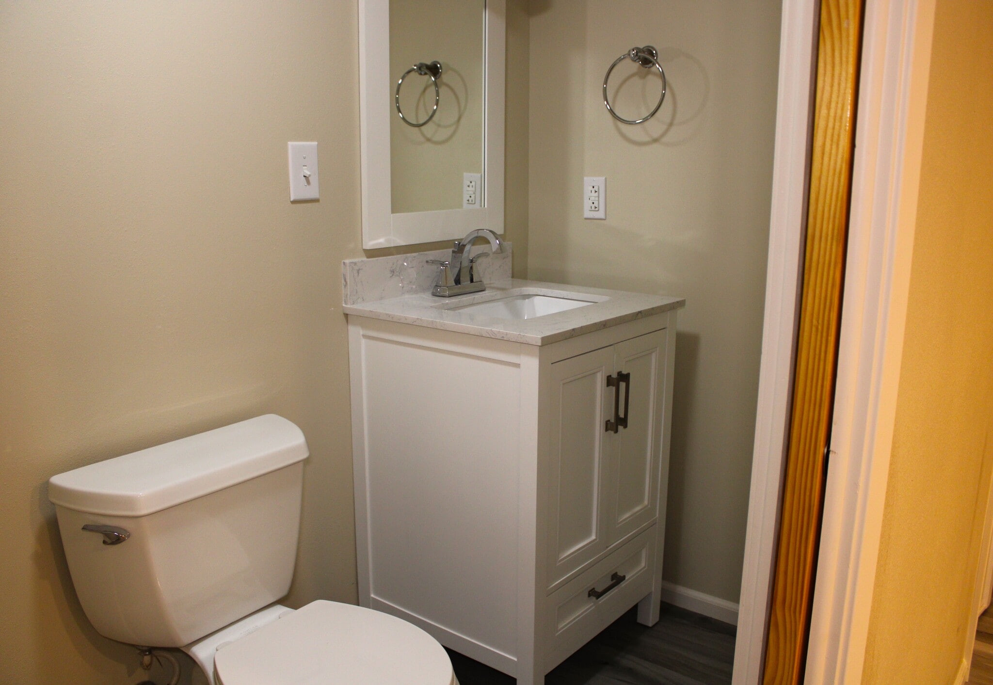 Building Photo - 1219 1st St