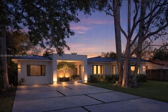 Building Photo - 311 NE 117th St