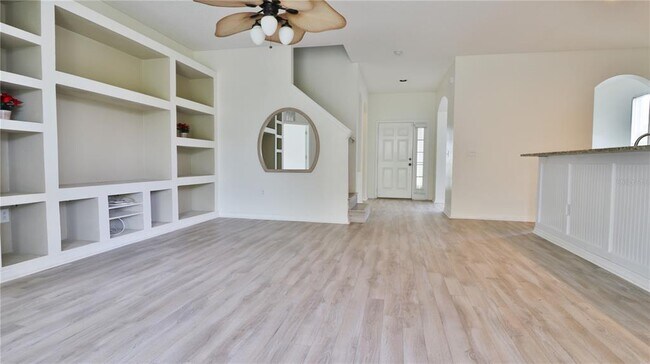 Building Photo - 16319 Bridgeglade Ln