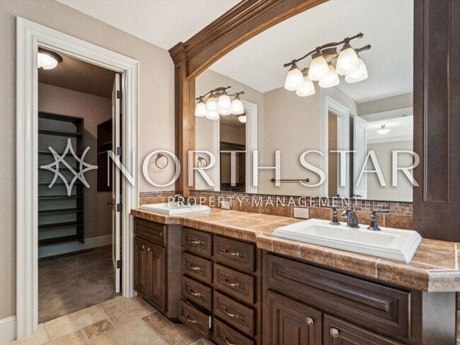 Building Photo - Sun-Filled 5-Bedroom Retreat Near Parks & River