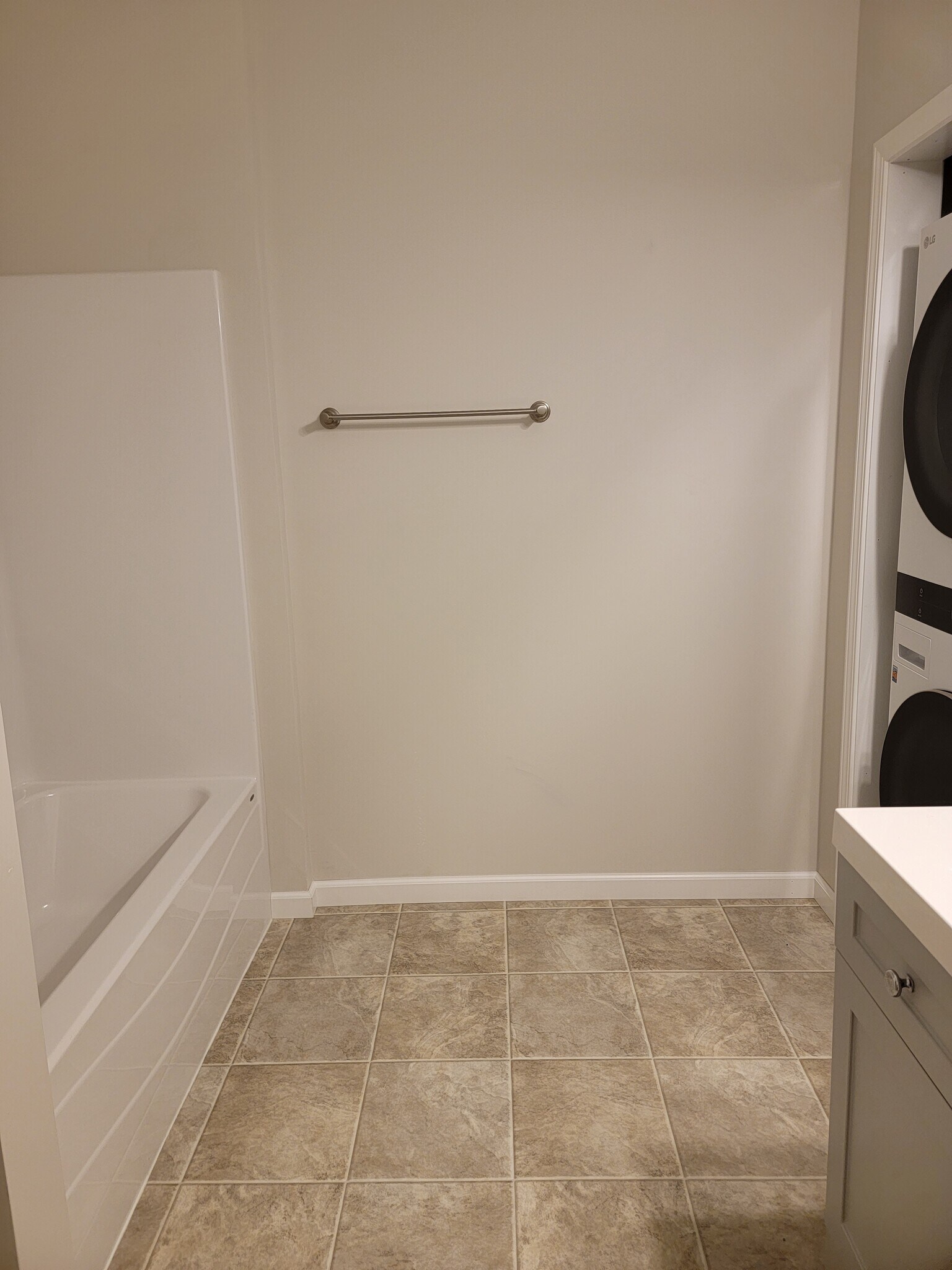 Bathroom - 919 Arcadian Ave