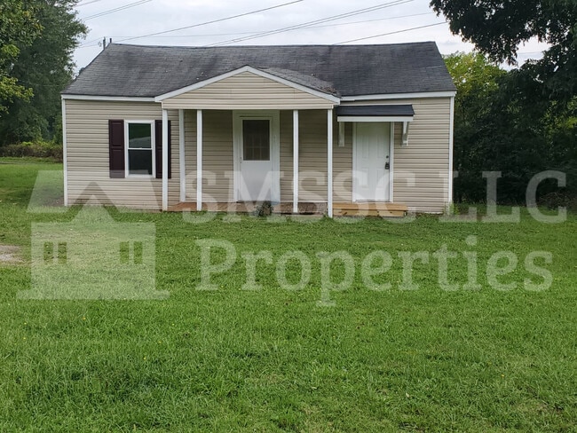 Primary Photo - 155 Ballfield Rd