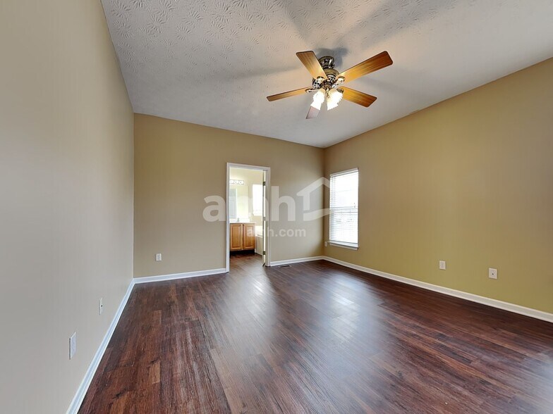 Building Photo - 2561 Rockcastle Ct