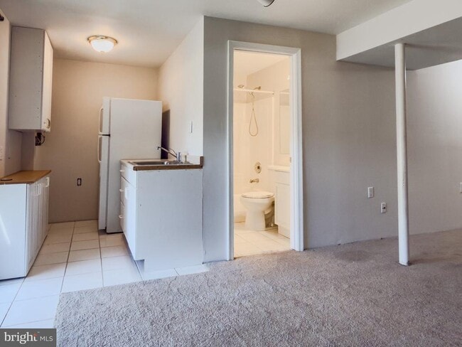 Building Photo - 18008 Wagonwheel Ct