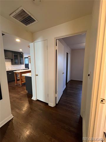 Building Photo - 2086 S Pearl St