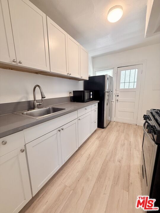 Building Photo - 934 1/2 S Berendo St