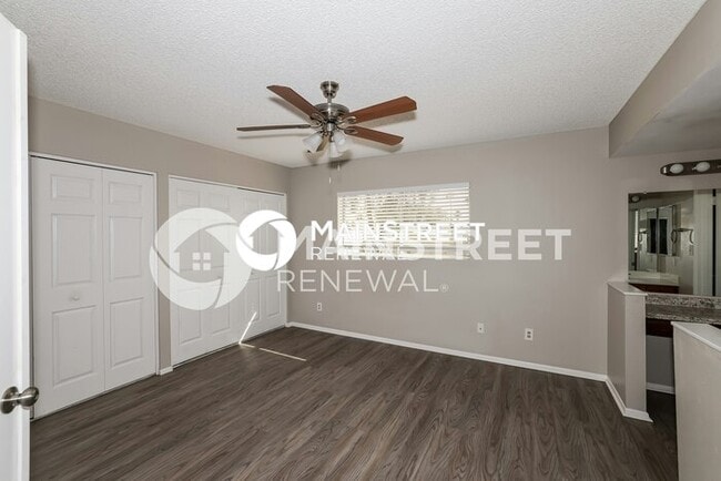 Building Photo - 1109 W Renee Dr