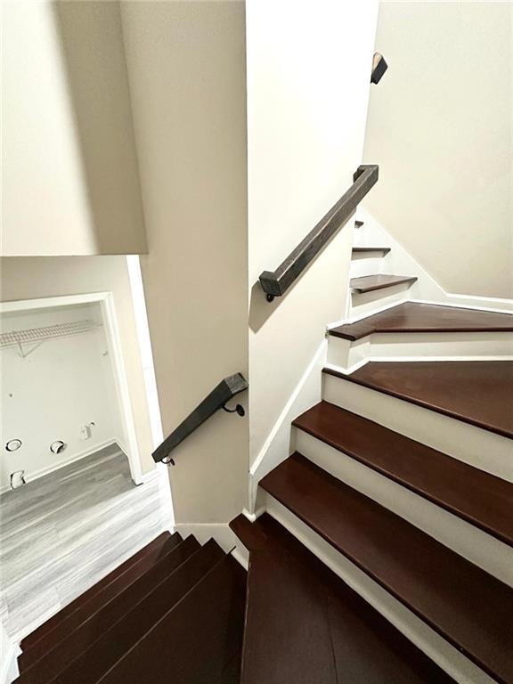 Building Photo - 6372 Wedgeview Dr