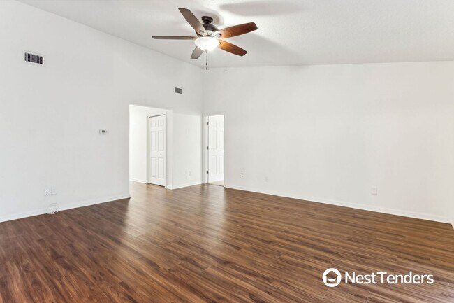 Building Photo - Great Amelia Island Location!