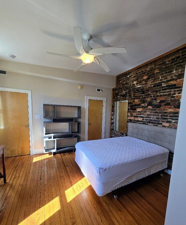 Building Photo - 239 S Collington Ave
