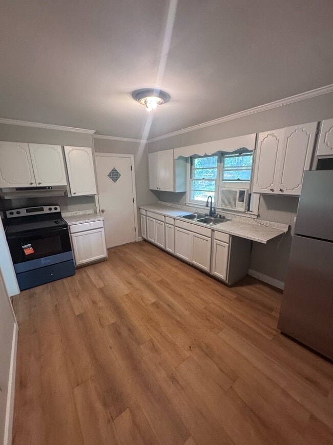 Building Photo - 412 Beechwood Cir