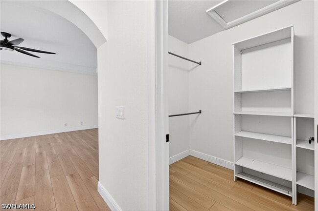 Building Photo - 9734 Silvercreek Ct