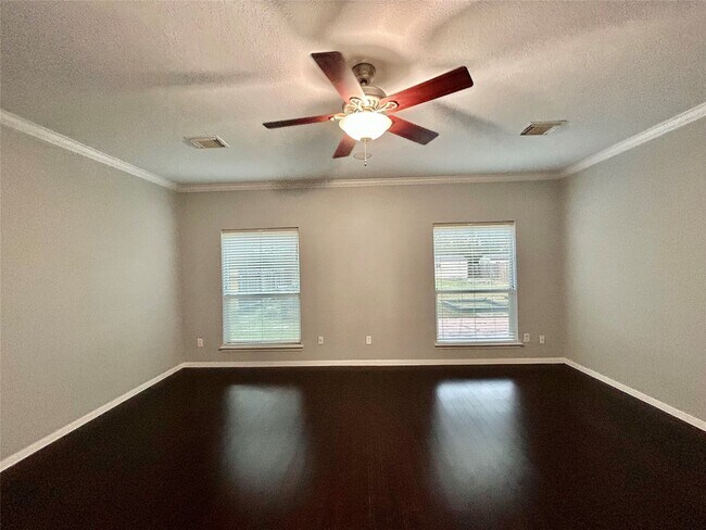 Building Photo - 22918 Breton Point Dr