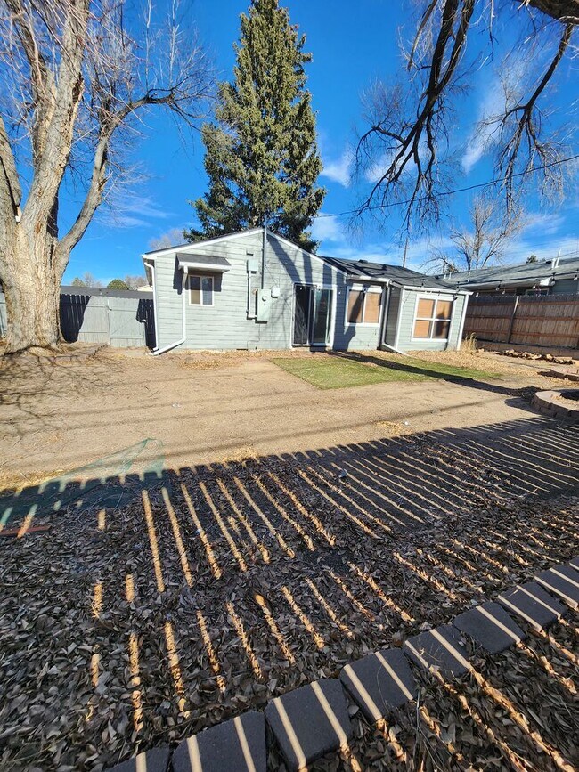 Building Photo - Charming 3-Bedroom Home Near UCCS!