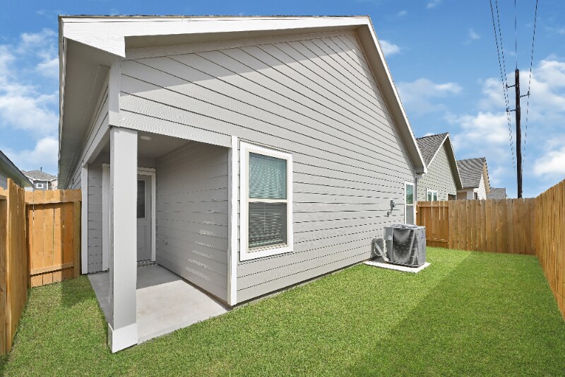 Building Photo - 8043 Cypress Bonsai Dr