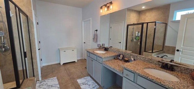 Building Photo - 409 Golden Rod Ct