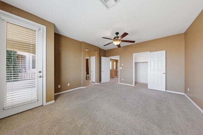 Building Photo - Spacious Summerlin Gem with Loft and Balcony Suite
