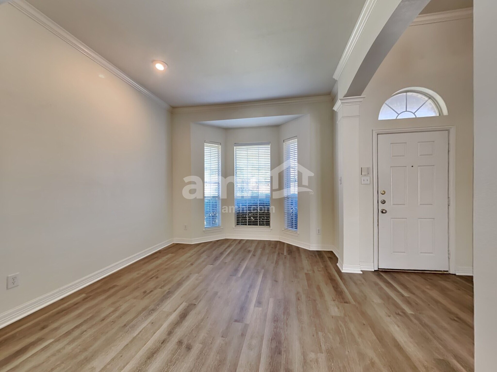 Building Photo - 2500 Kariba Ln