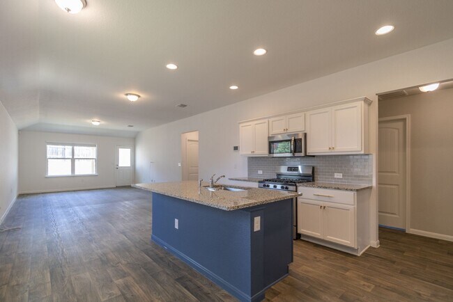 Building Photo - 3410 Couch Drive, Pflugerville, TX 78660