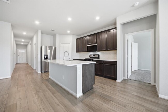 Building Photo - 809 Russet Rock Dr