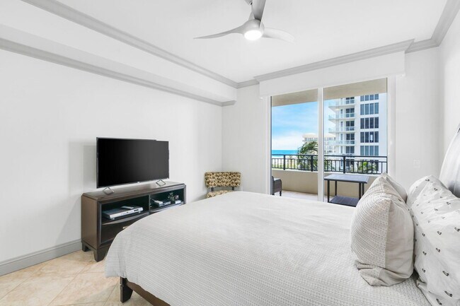 Building Photo - 3800 N Ocean Dr