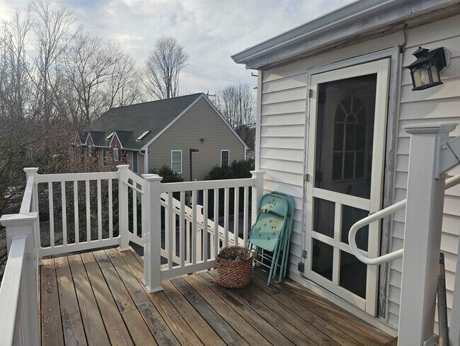 Building Photo - 48 Fourth Street Unit 3