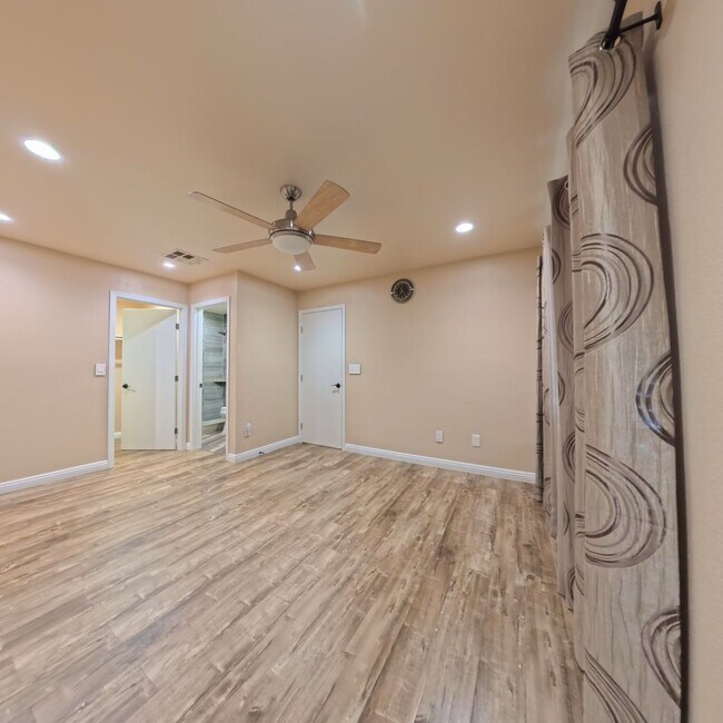 Building Photo - Highly Upgraded, Surround Speakers, Recessed Lightning, Stainless Steel Appliances, Customer Kitc...