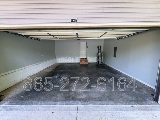 Building Photo - 4807 Fennel Rd
