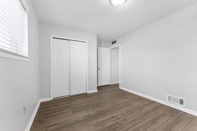 Building Photo - 8315 Flamingo St