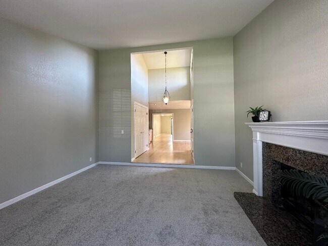 Building Photo - 4331 Montmorency Ct