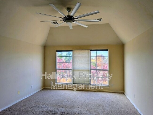 Building Photo - 214 Boulevard Du Lac