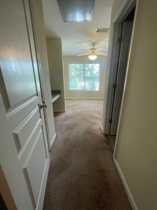 Building Photo - 21-2134 Moore