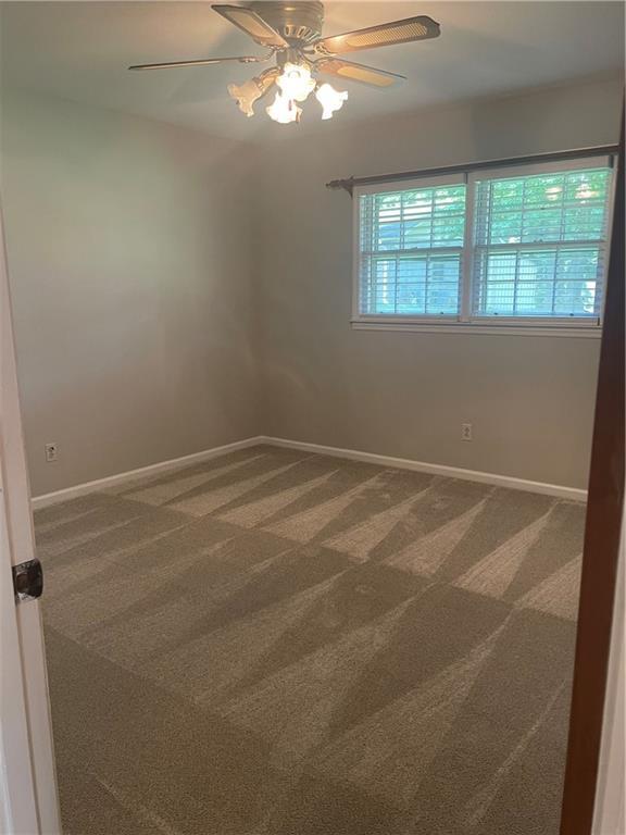 Building Photo - 5416 N Richland Creek Rd