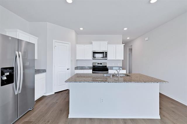 Building Photo - 1450 Saddlehorn Dr