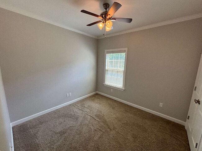 Building Photo - FOR RENT in Dothan, AL!!