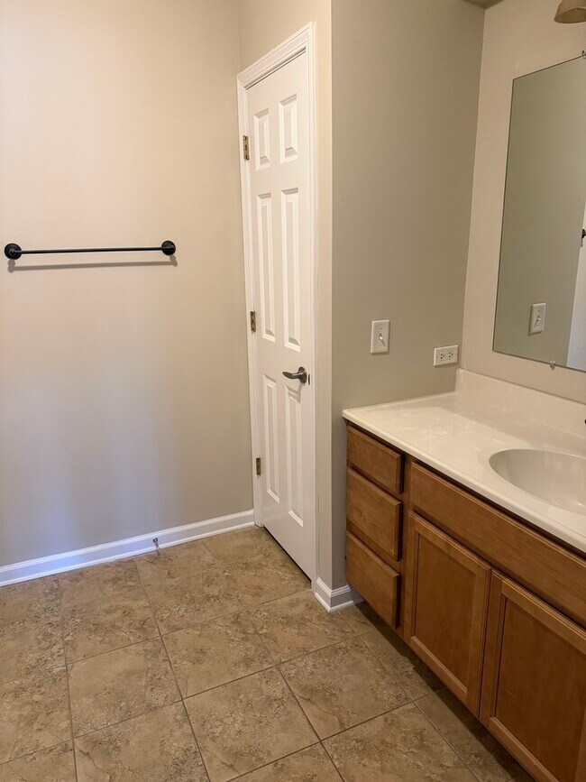 Building Photo - 5119 159th St