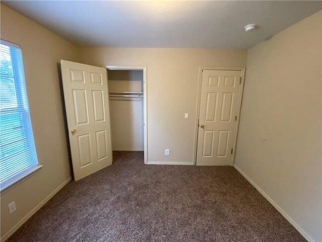 Building Photo - 1103 Ryan St