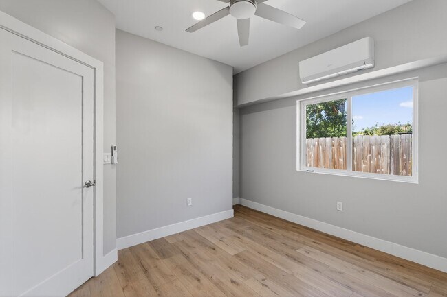 Building Photo - 1520 Independence Way