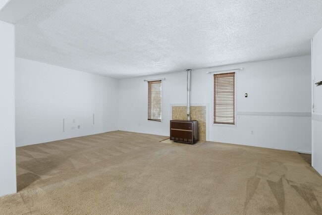 Building Photo - Downtown Castle Rock at its best!  Just a short 2 block walk to downtown.