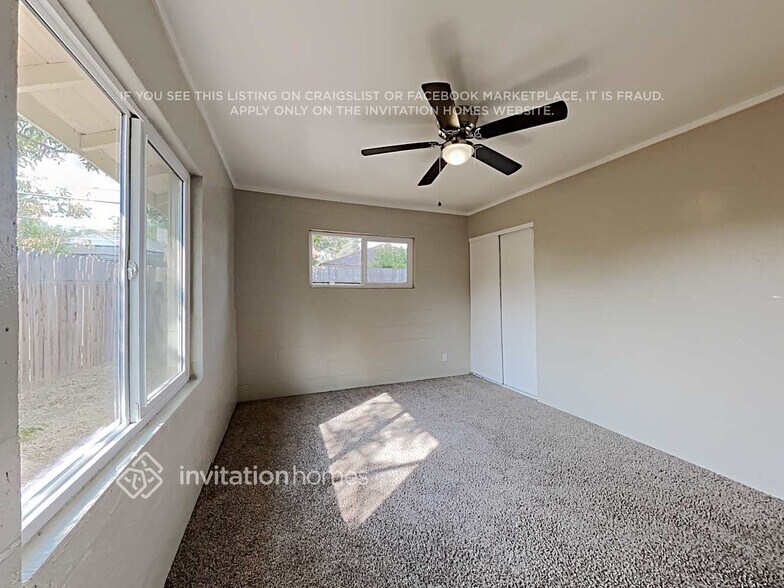 Building Photo - 3354 Horseshoe Dr