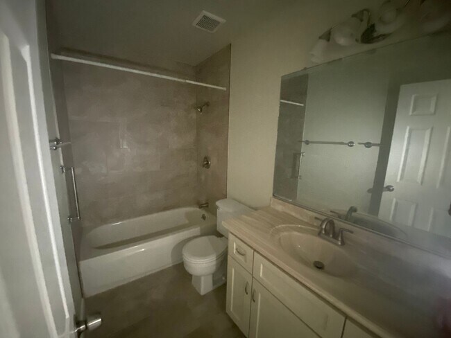 Building Photo - 450 S.19th Avenue