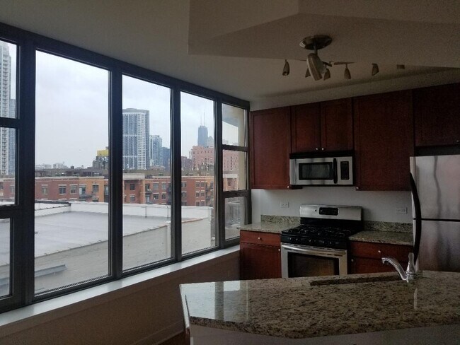Building Photo - Extra Spacious Corner 1 Bed Condo set in Chicago's Desirable West Loop Neighborhood! Ready 6/1!