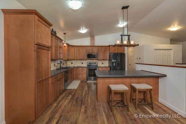 Building Photo - 4 BD Single Family Home in North Pole