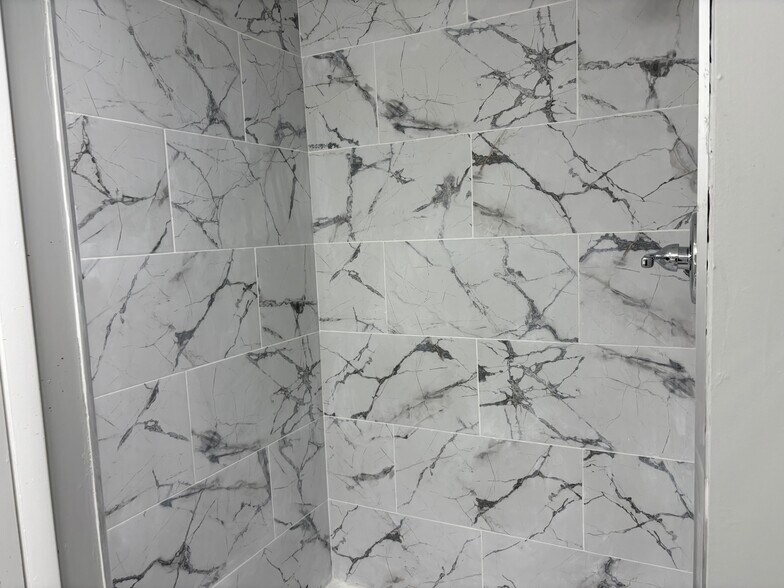 Building Photo - 6317 Park Heights Ave