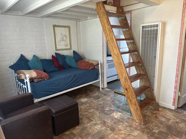 Building Photo - 131 Crowley Lake Dr