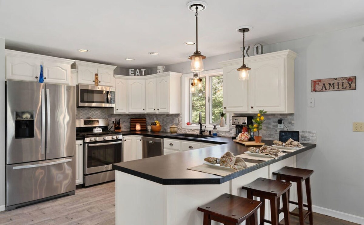 Building Photo - 13 White Pine Ln