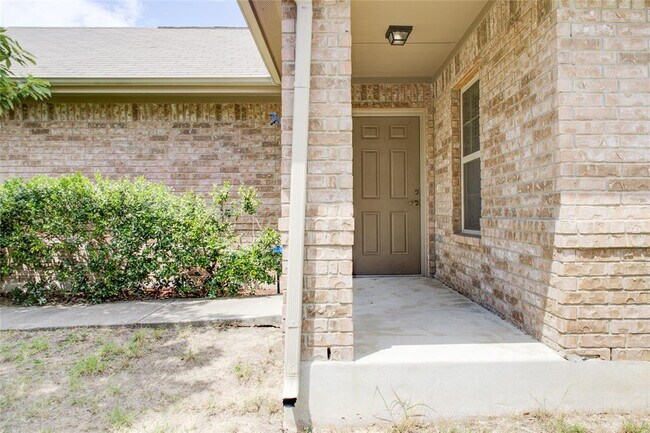 Building Photo - 7000 Crestone Rd