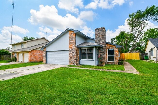Building Photo - 17022 Quail Park Dr