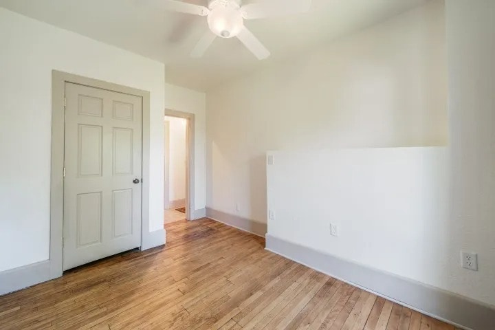 Upper Bed - 2020 Superior Ave